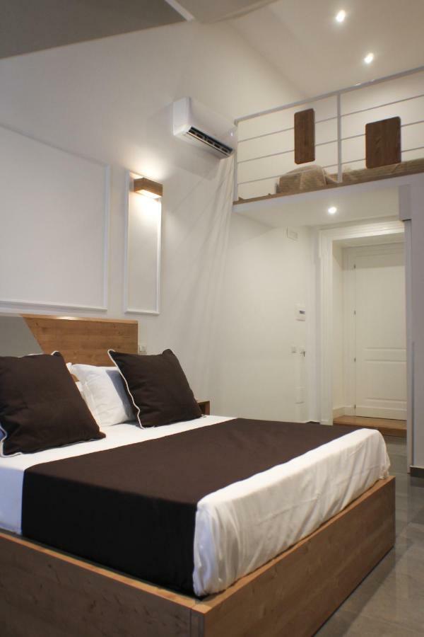 Be Italian Flat Piazza Bovio 22 Guest house Naples